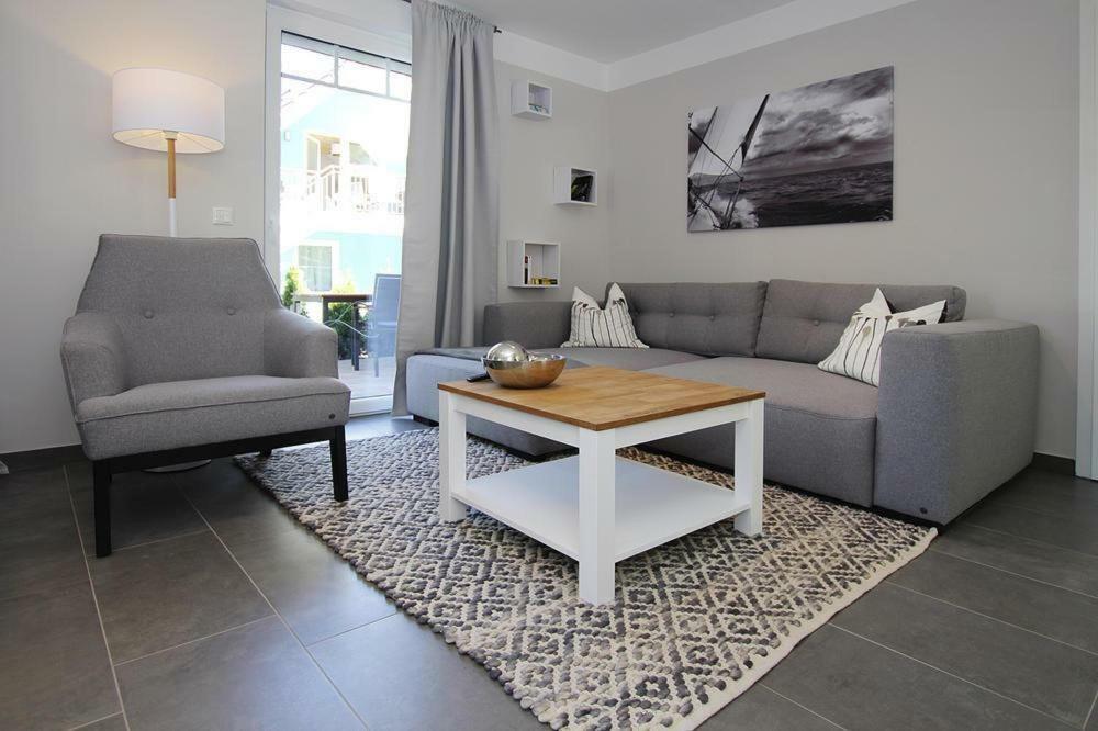 Apartment Unter Den Kiefern Röbel Εξωτερικό φωτογραφία