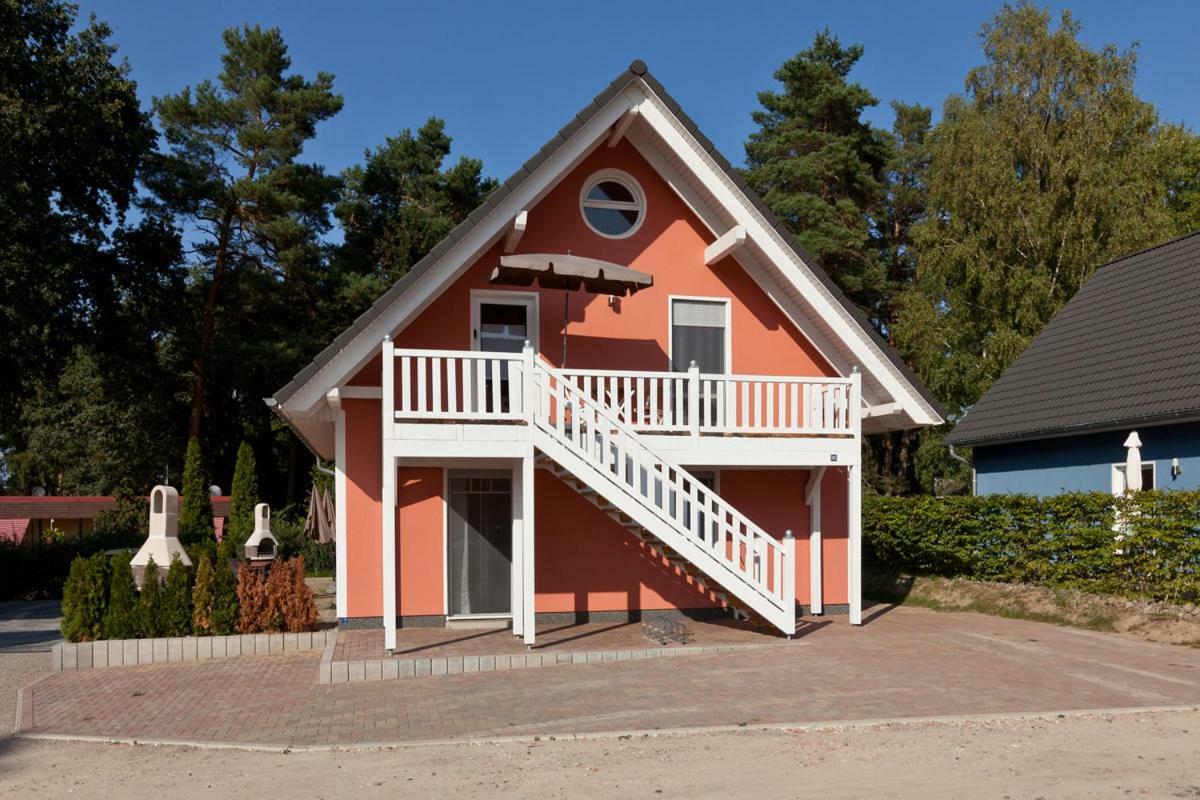 Apartment Unter Den Kiefern Röbel Εξωτερικό φωτογραφία